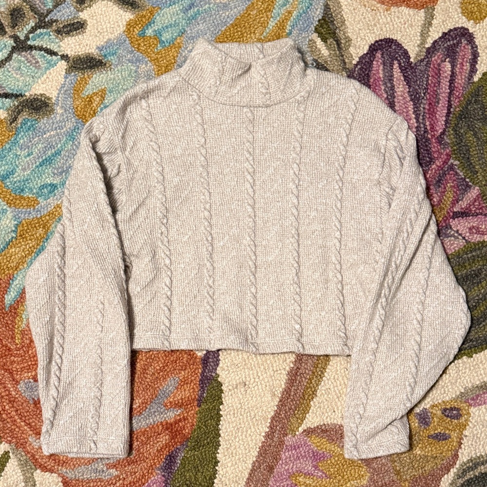 Women’s Zara Oatmeal Cable Knit Turtleneck Cropped Sweater